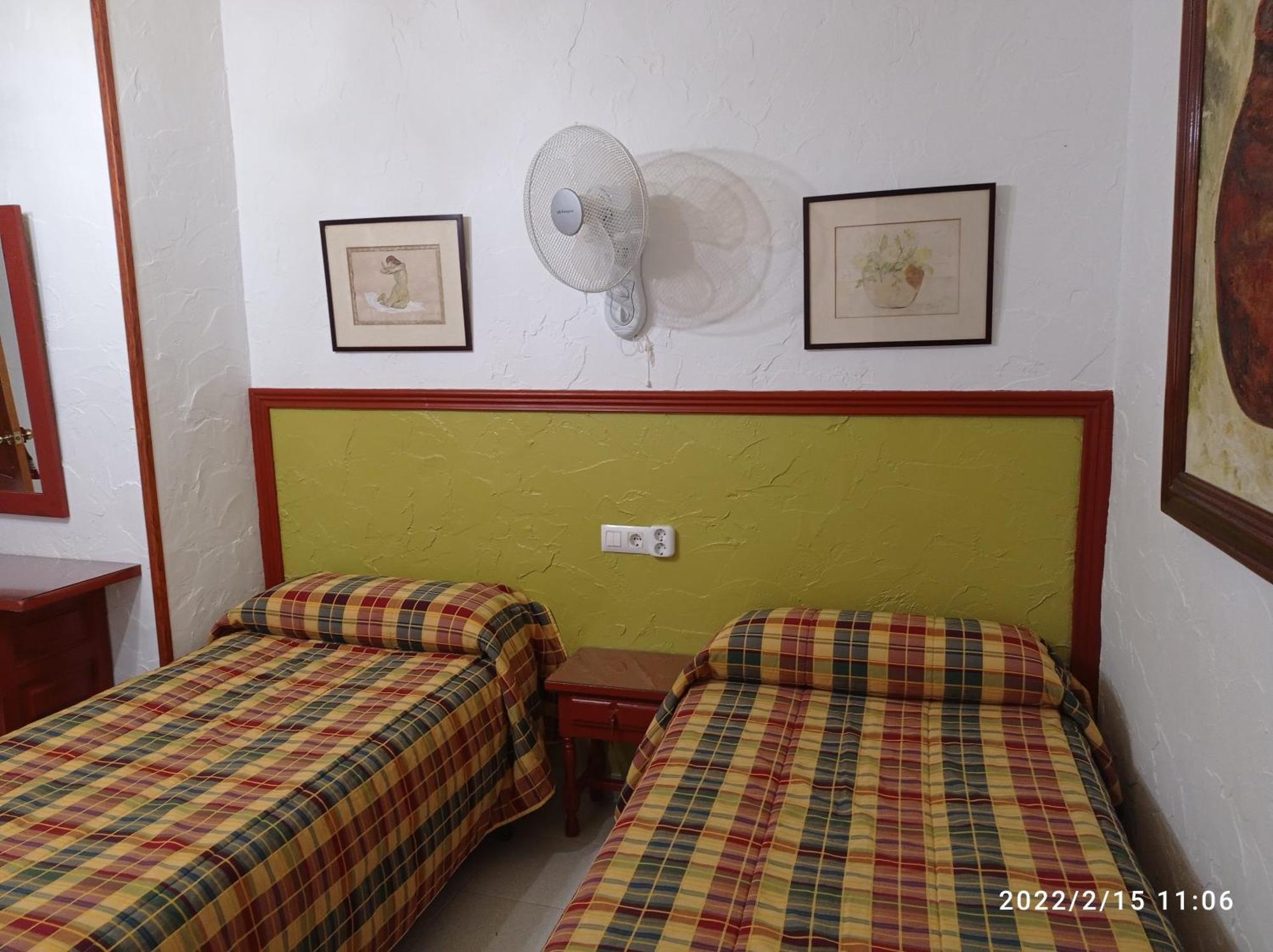 Hostal Manolo El Puerto de Santa María Quarto foto